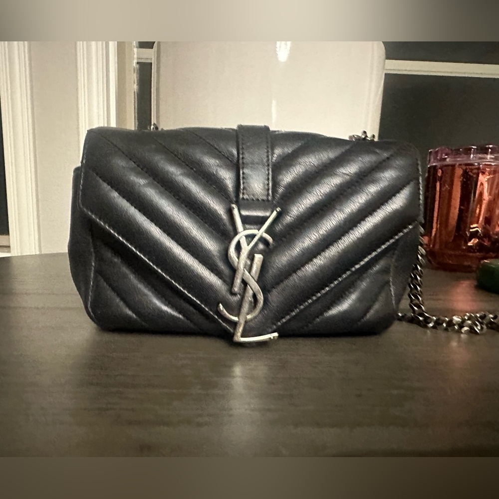 SAINT LAURENT
Sheepskin Matelasse Chevron Monogram Classic Baby Chain Bag Black - Picture 2 of 5